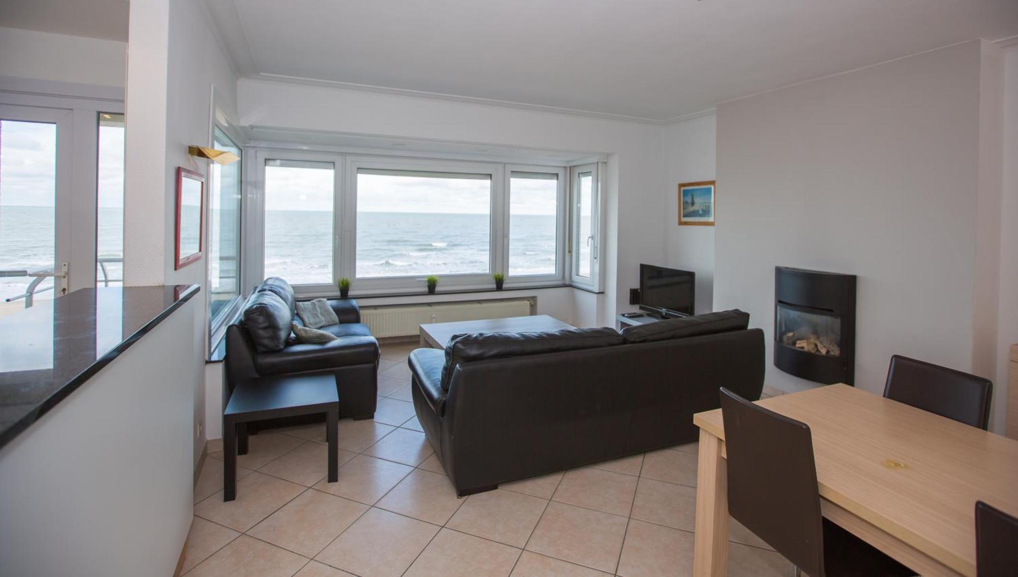 Bright Apartment With Sea View Oostende Exteriör bild